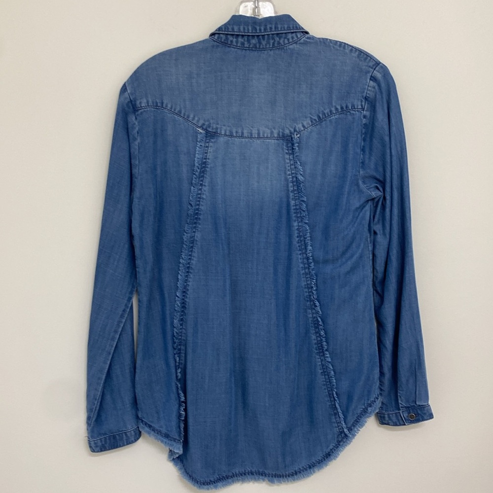 Cloth & Stone | Anthropologie Blue Denim Button Down Top Fringed Hem X-small - Picture 5 of 7